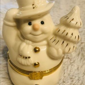 Lenox “The snowman’s surprise box”